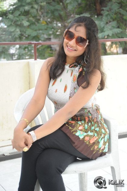 Sandeepthi-at-Nenu-Nene-Ramune-Movie-Press-Meet
